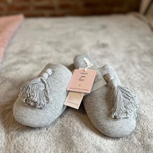 Skin Cooling Cotton Slippers NWT